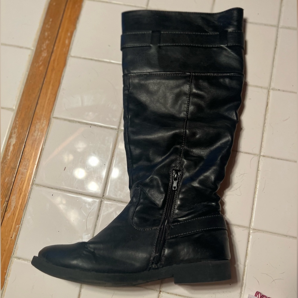 ⭐️ Madden Girl Black/Grey Boots sz 6 - Picture 5 of 5